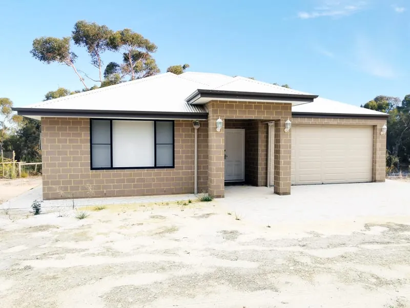 131 Rustic Garden, CARRAMAR