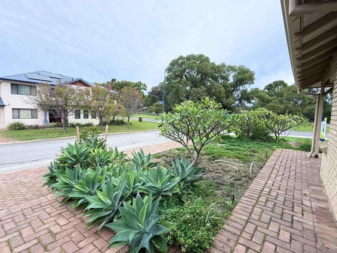 1 Willow Way, WOODLANDS