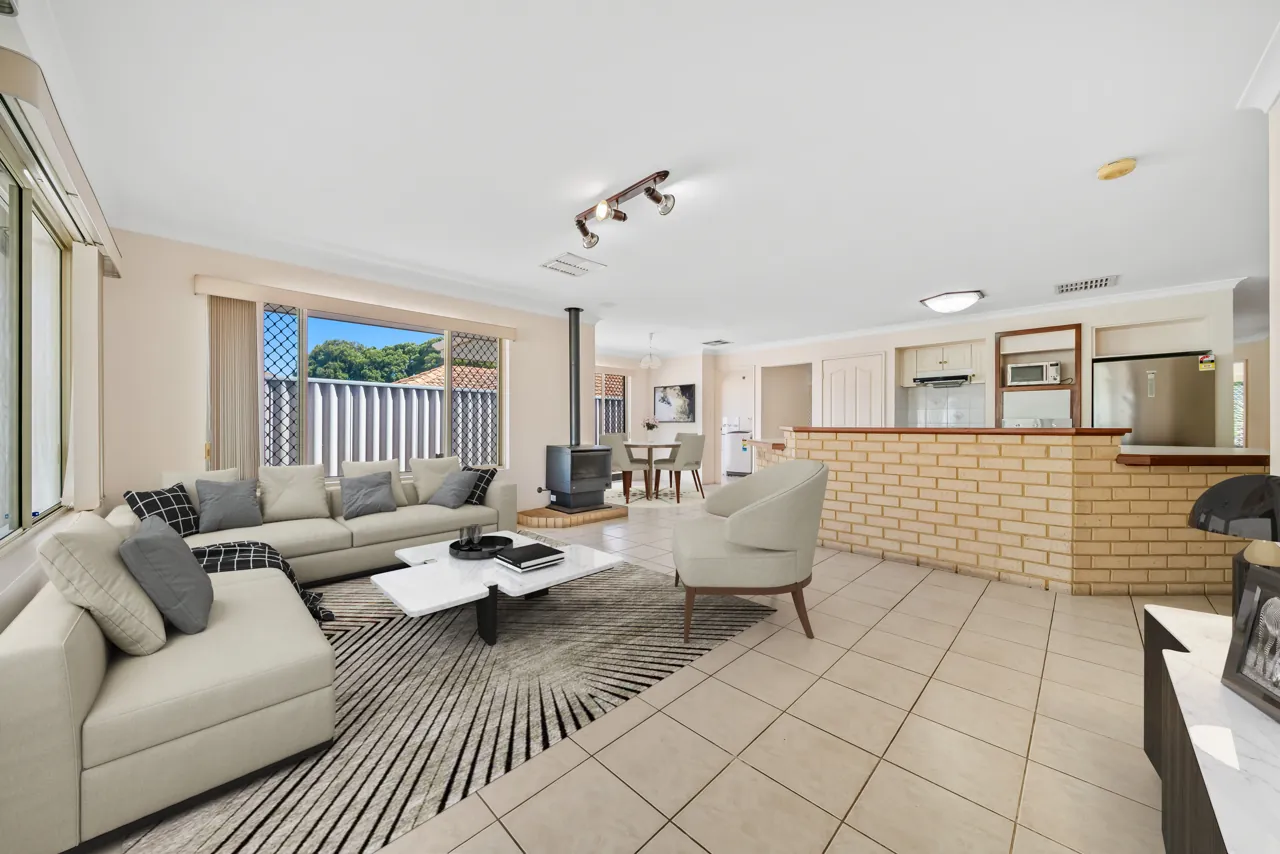 16 Page Avenue, BENTLEY