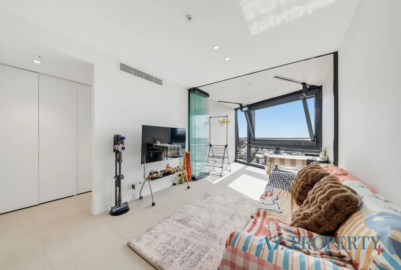 2403 / 80 Milligan Street, PERTH