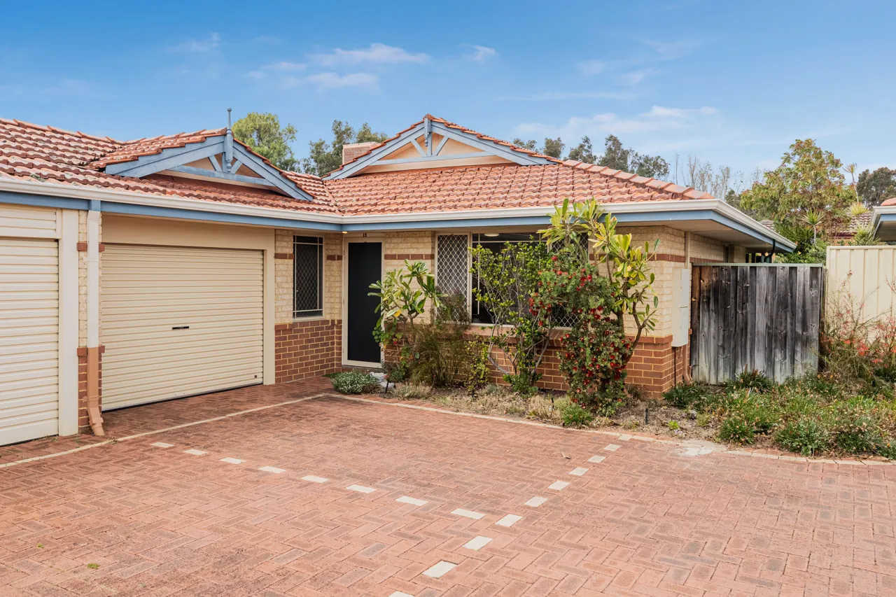 15 / 12 Hobart Place, WILLETTON