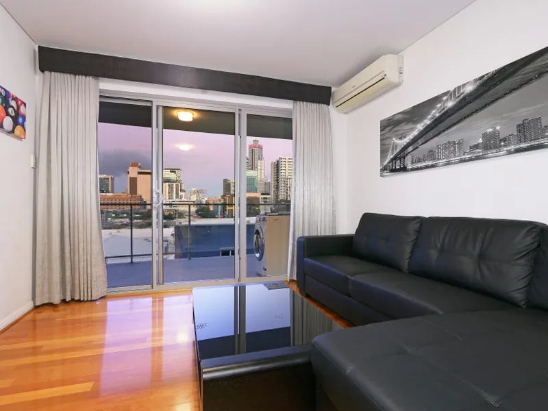 10 / 1 Coolgardie Street, WEST PERTH
