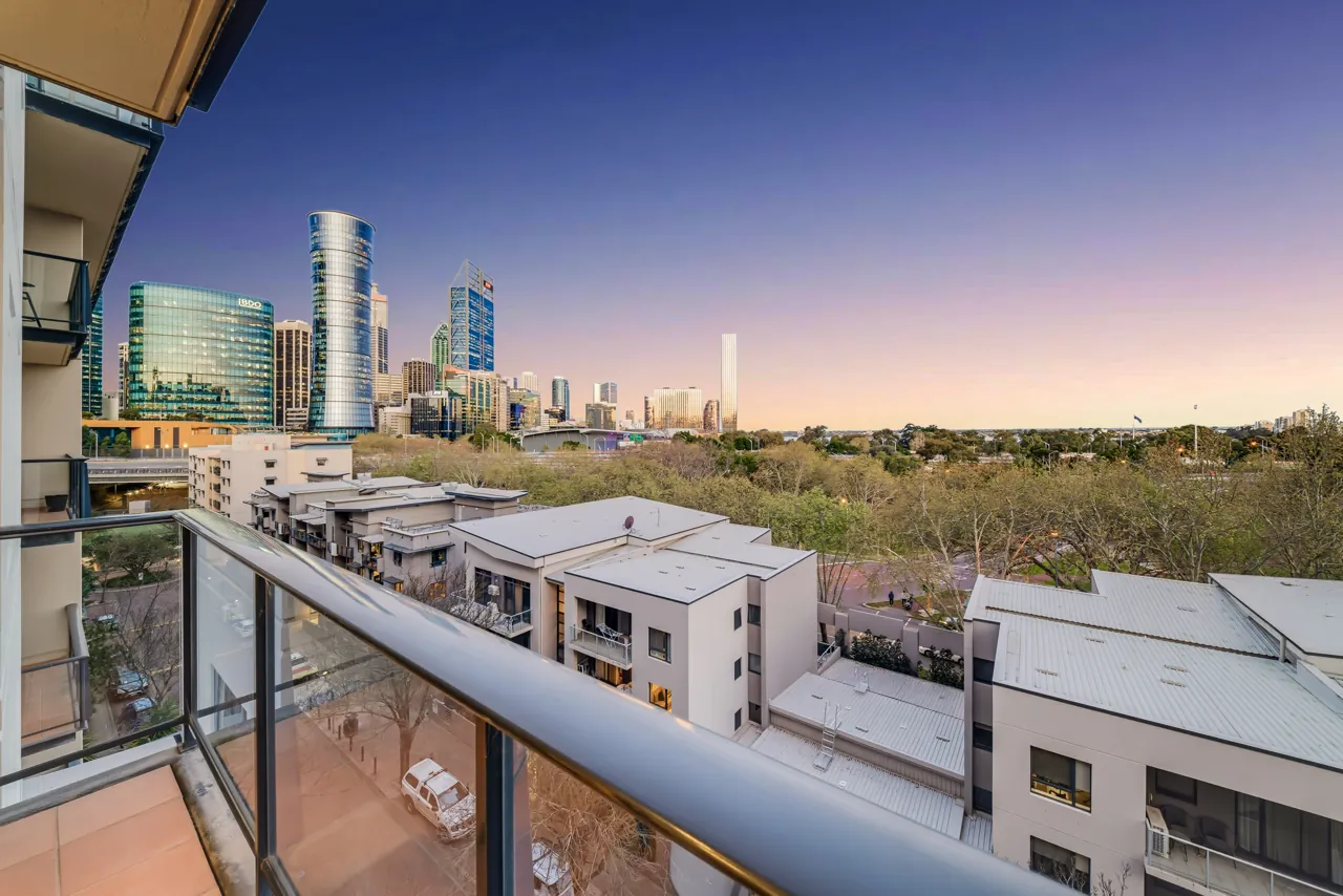 37 / 122 Mounts Bay Road, PERTH